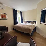 Inge Hotel 3*