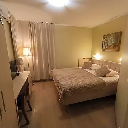 Hotell Inge 3*